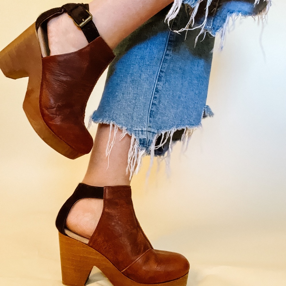 Free People Amber orchard Leather wooden clog